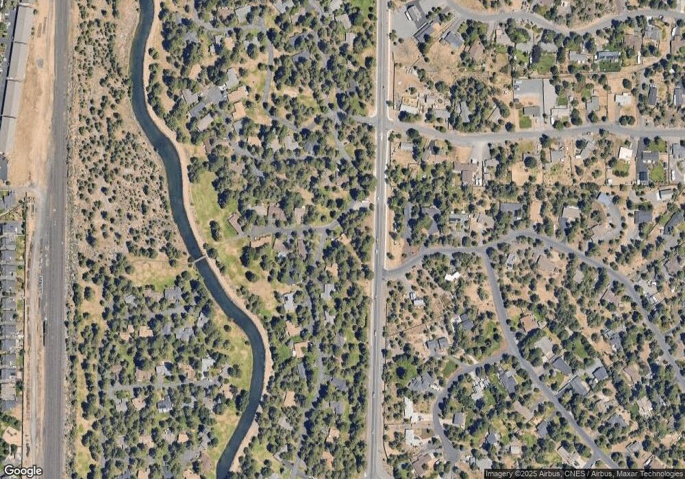 61384 Robin Hood Ln, Bend, OR 97702 - photo 1