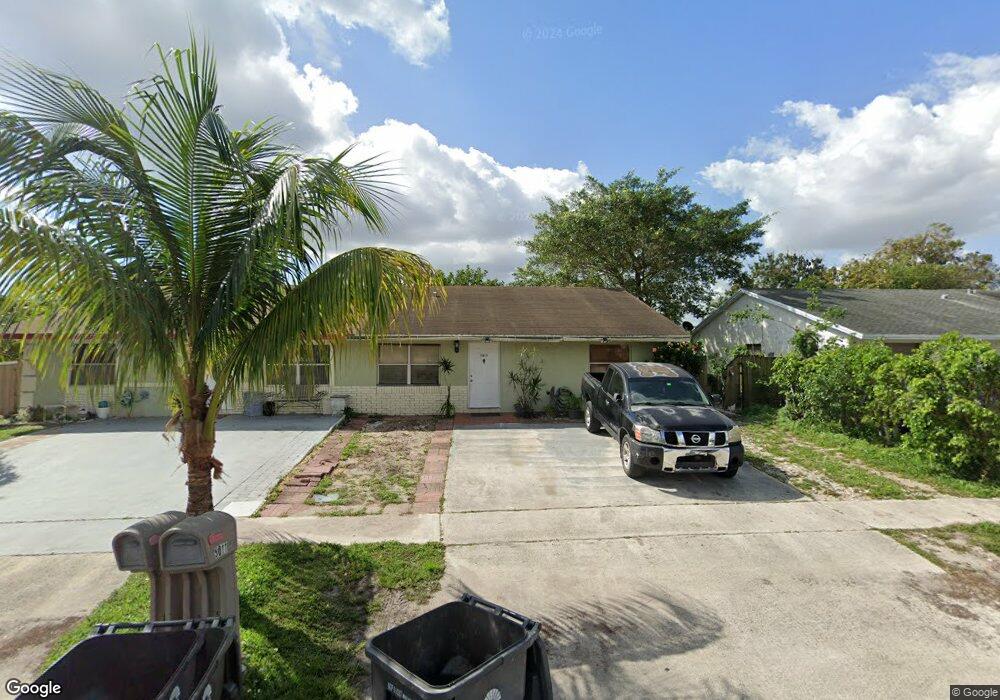5011 Pimlico Ct, West Palm Beach, FL 33415 - photo 1