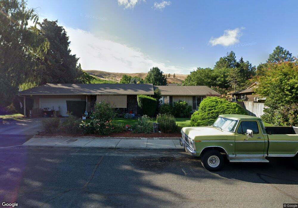 2630 E 15th St, the Dalles, OR 97058 - photo 1