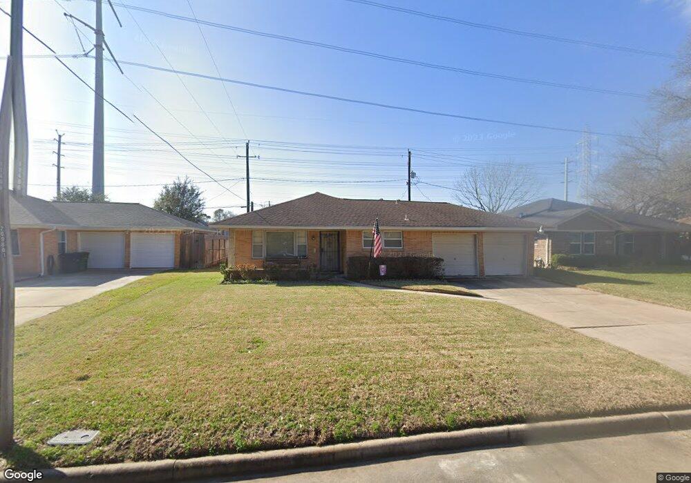 1715 Guese Rd, Houston, TX 77008 - photo 1