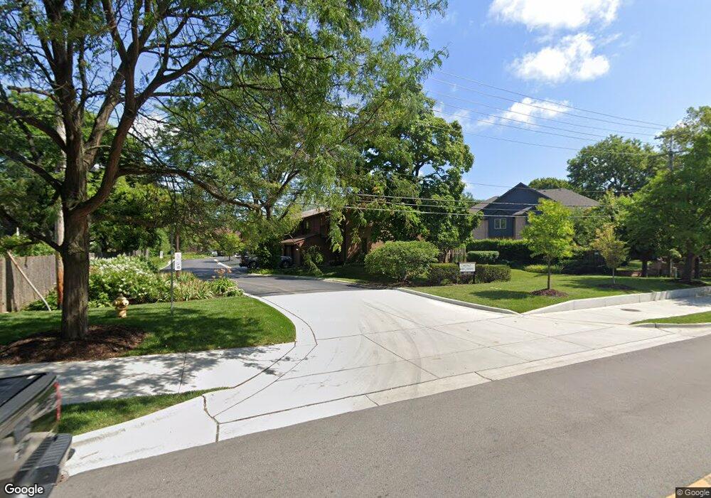 1802 Chestnut Ave unit 1802, Glenview, IL 60025 - photo 1