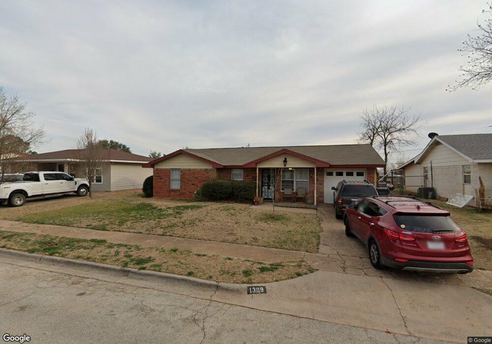 1309 Hunt St, Wichita Falls, TX 76302 - photo 1