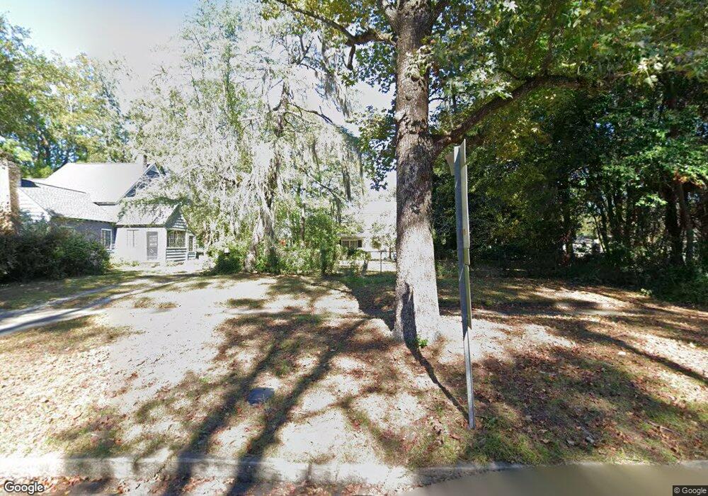 1928 E Henry St, Savannah, GA 31404 - photo 1