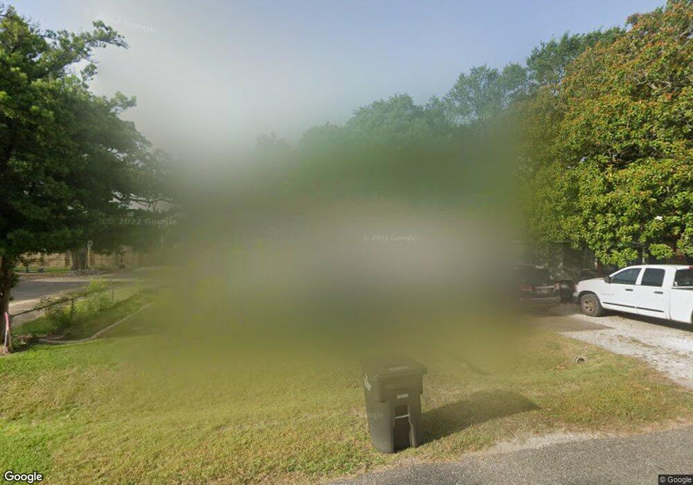 309 W Foley St, Alvin, TX 77511 - photo 1