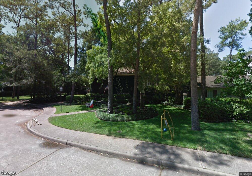 12 Twin Circle Dr, Houston, TX 77042 - photo 1