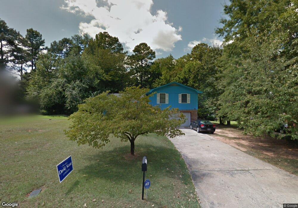 8121 Woodcliff Trail, Riverdale, GA 30274 - photo 1