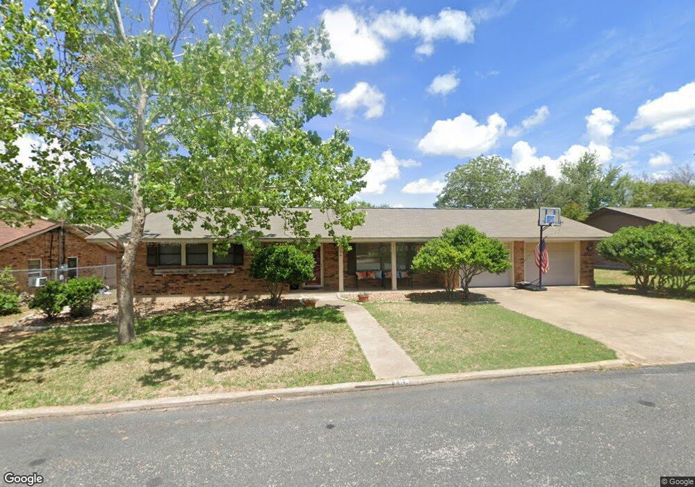 704 Kristofer St, Fredericksburg, TX 78624 - photo 1