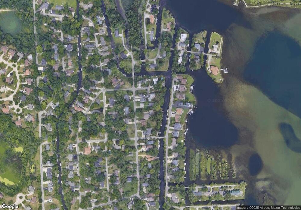 1827 Auburndale Ave, West Bloomfield, MI 48324 - photo 1