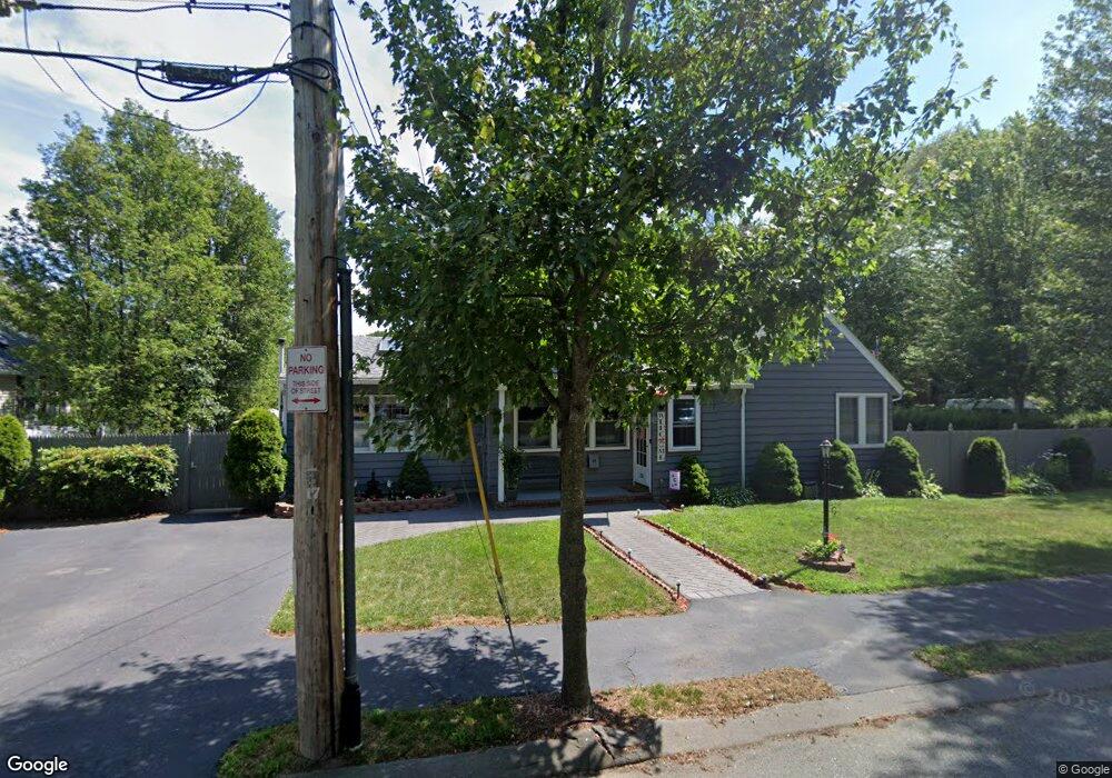 32 Columbus Ave, Saugus, MA 01906 - photo 1