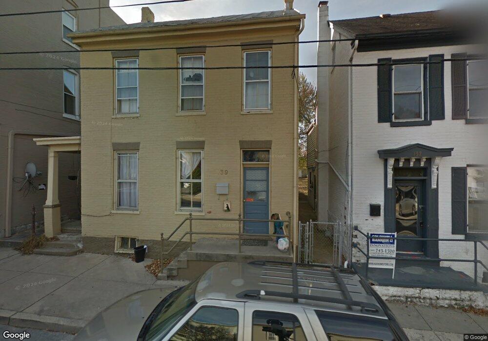 139 E Antietam St, Hagerstown, MD 21740 - photo 1