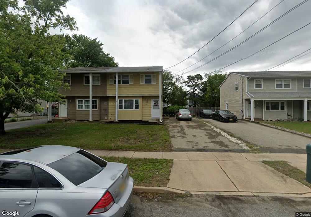 805 Laurel St, Lakehurst, NJ 08733 - photo 1