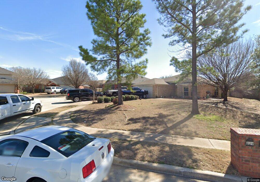 207 Jacinth Ln, Granbury, TX 76049 - photo 1