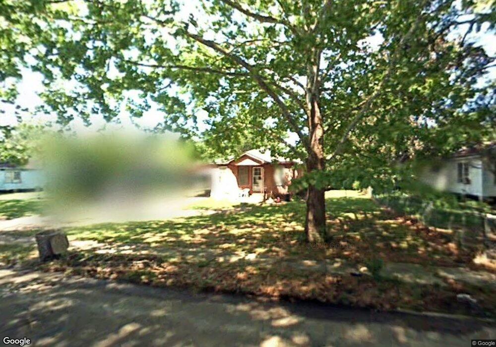 713 Lecompte St, Deridder, LA 70634 - photo 1