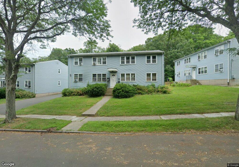 52 Oak Ridge Dr, New Haven, CT 06513 - photo 1