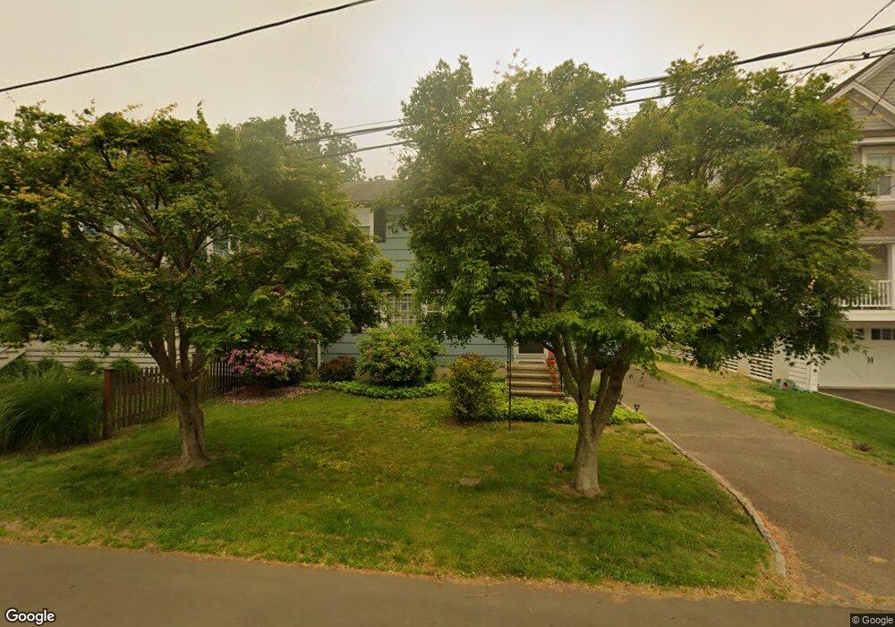 127 Charles St, Fairfield, CT 06824 - photo 1