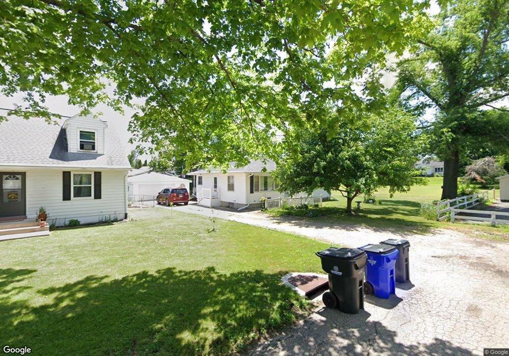 133 20th Street Dr NW, Cedar Rapids, IA 52405 - photo 1