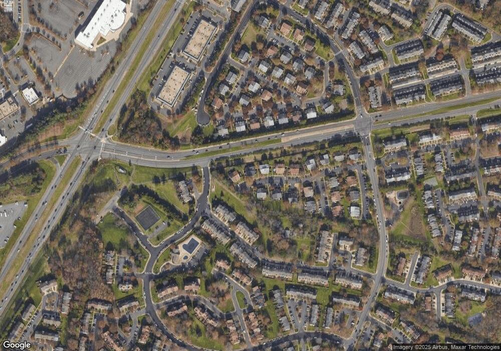 14022B Grumble Jones Ct, Centreville, VA 20121 - photo 1