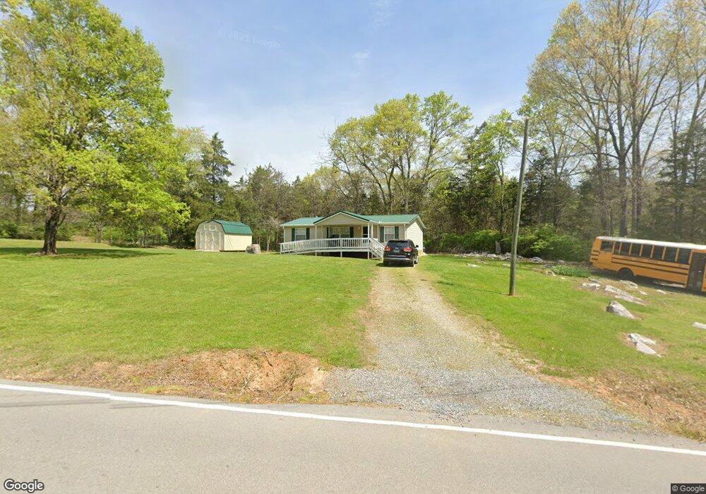 565 Howell Rd, Morristown, TN 37813 - photo 1