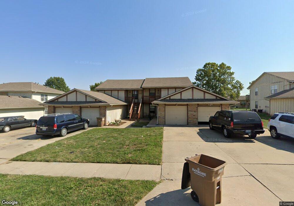 405 Sky Vue Dr, Raymore, MO 64083 - photo 1