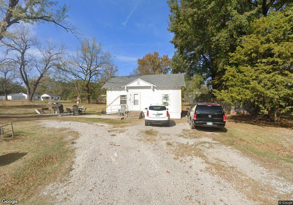 513 W 17th St, Okmulgee, OK 74447 - photo 1
