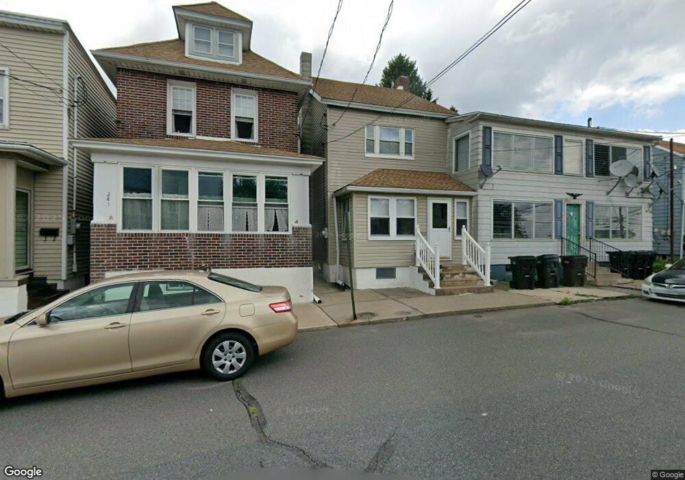 241 W Sherman St, McAdoo, PA 18237 - photo 1