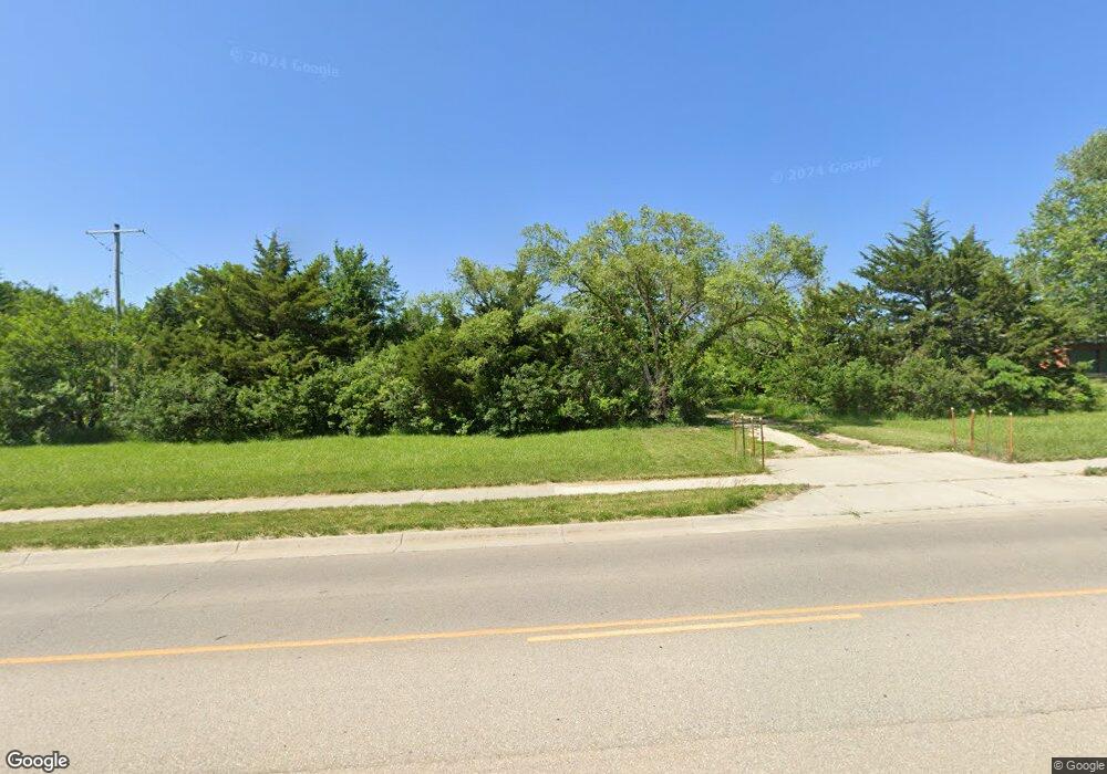 7210 SW 21st St, Topeka, KS 66615 - photo 1