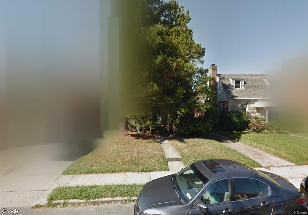 7536 187th St, Fresh Meadows, NY 11366 - photo 1