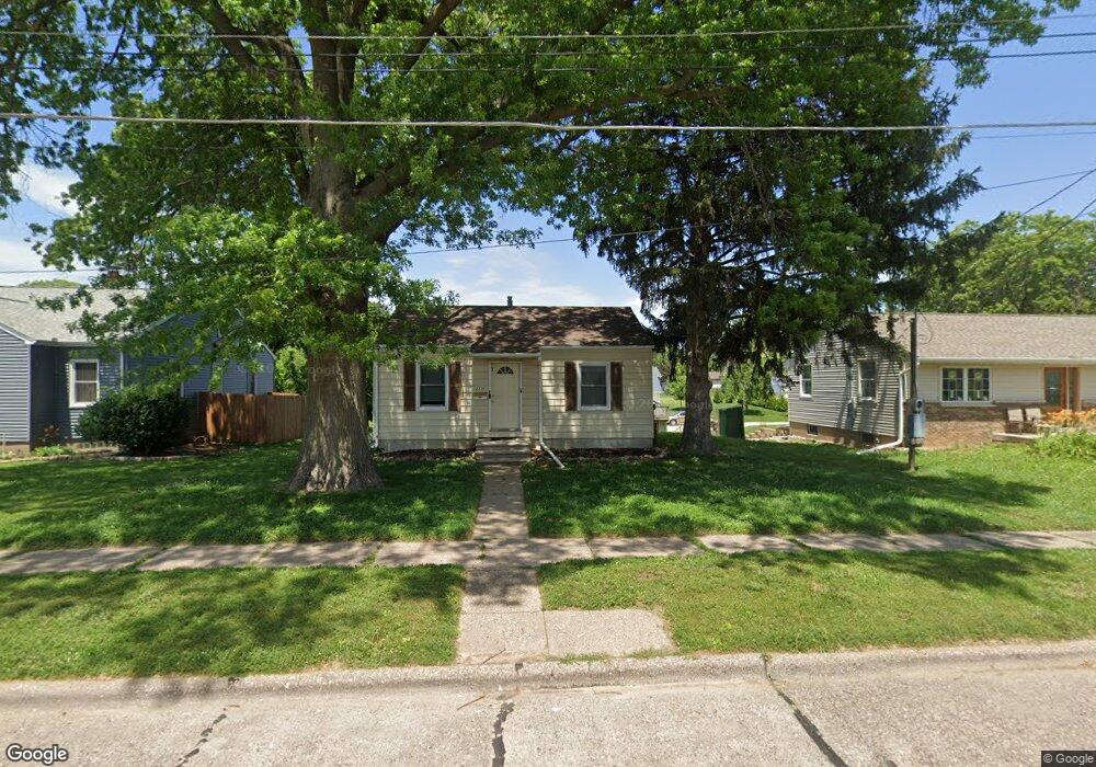 2330 E Lombard St, Davenport, IA 52803 - photo 1