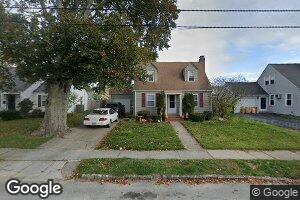123 Roslyn Ave, Cranston, RI 02910