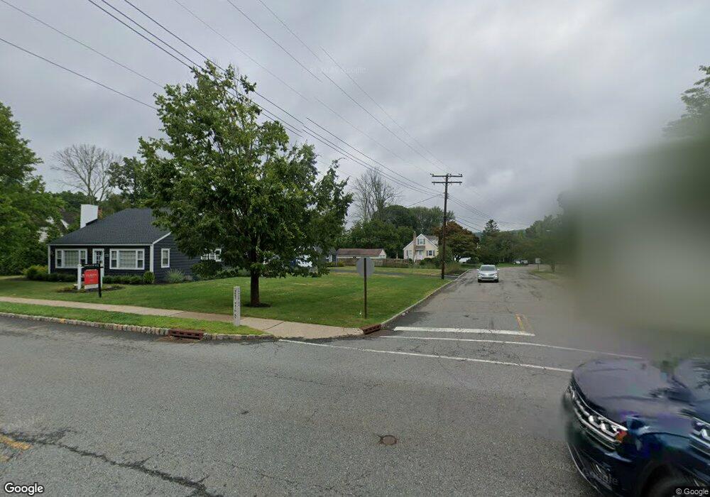 4 Lake Dr, Mendham, NJ 07945 - photo 1