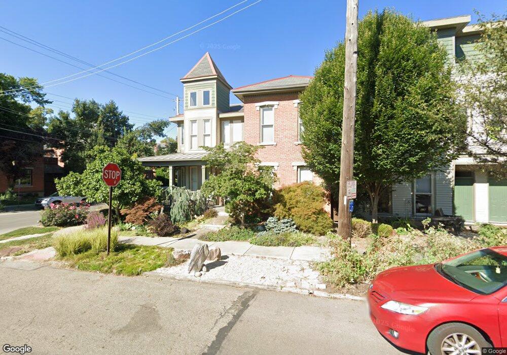 1085 Highland St unit 1085, Columbus, OH 43201 - photo 1