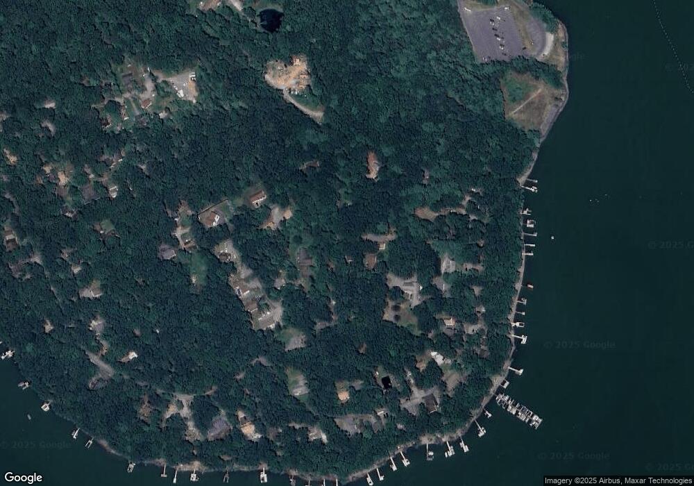 216 Birch Ln, Hawley, PA 18428 - photo 1