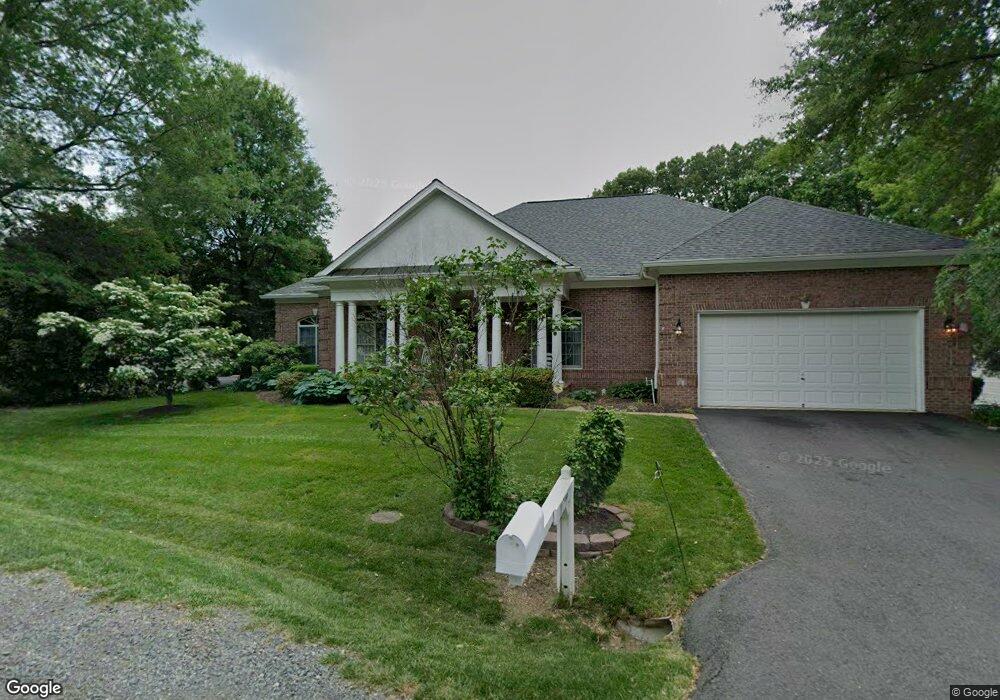 10799 Glen Mist Ln, Fairfax, VA 22030 - photo 1