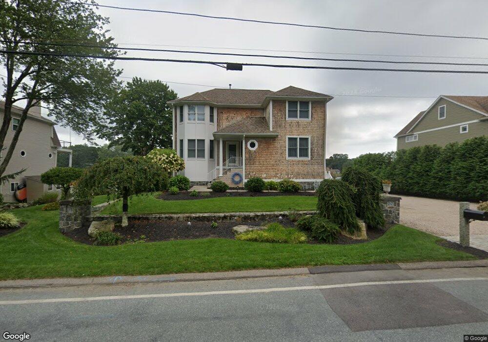 717 Middlebridge Rd, Wakefield, RI 02879 - photo 1