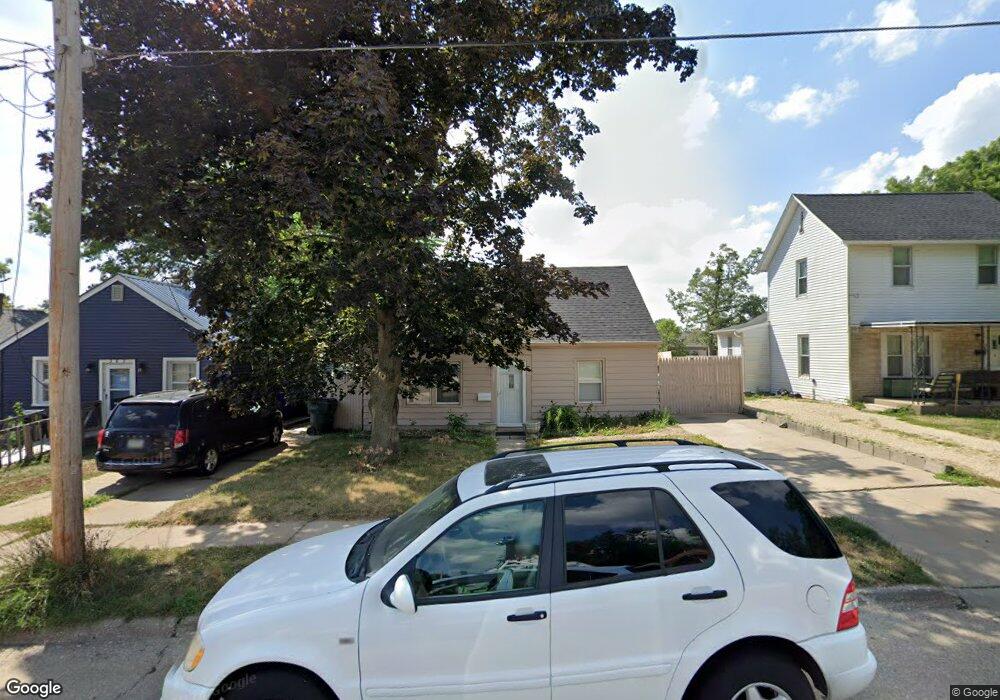 361 30th St SE, Cedar Rapids, IA 52403 - photo 1