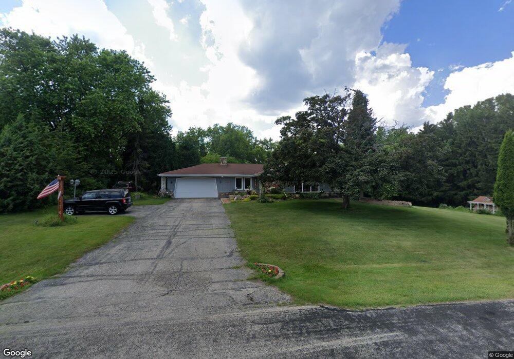W256N5945 North Hill Dr, Sussex, WI 53089 - photo 1