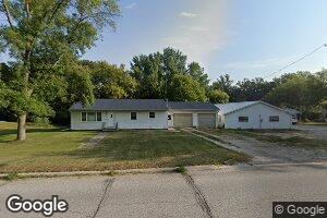208 E Main St, Riceville, IA 50466