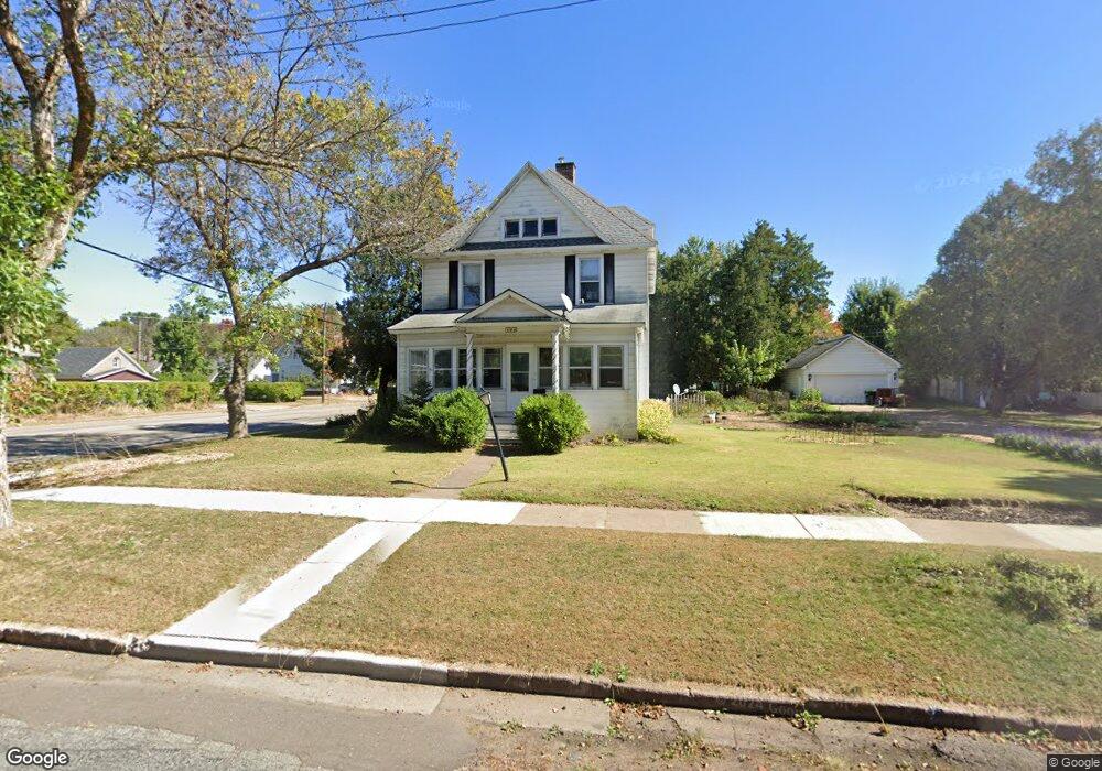 404 11th St E, Menomonie, WI 54751 - photo 1