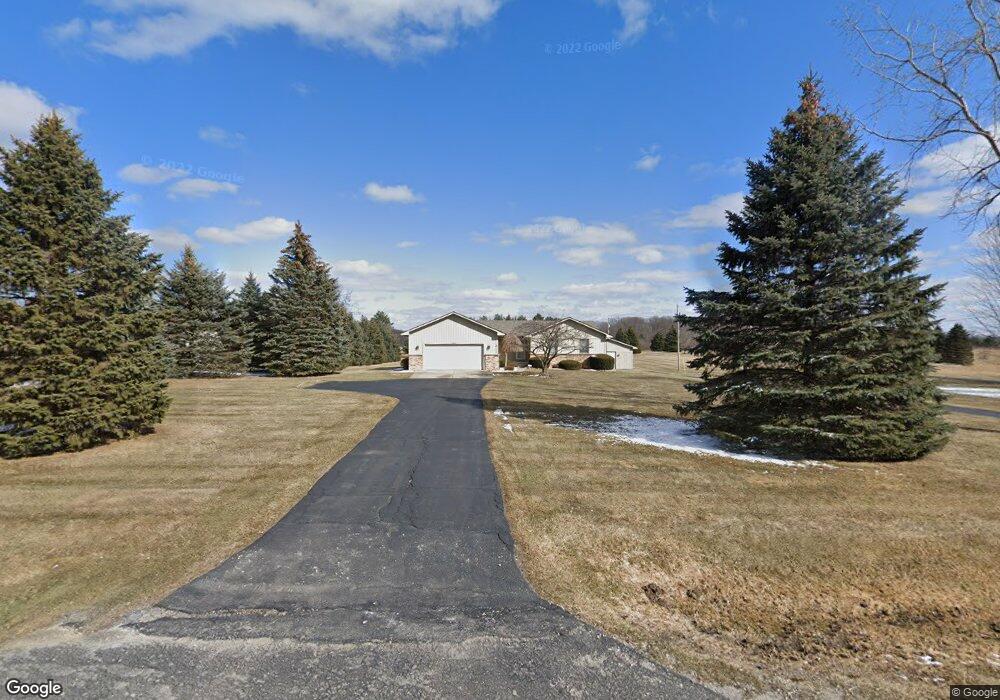 1040 N Gale Rd, Davison, MI 48423 - photo 1