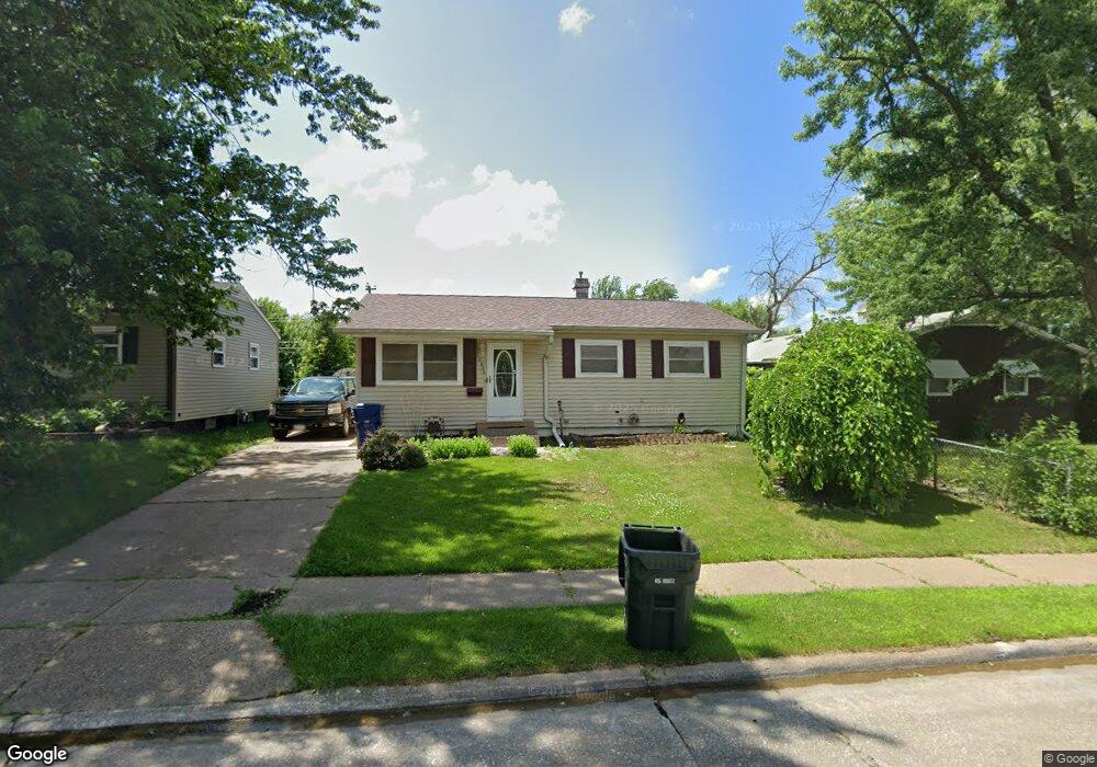 2830 N Lincoln Ave, Davenport, IA 52804 - photo 1