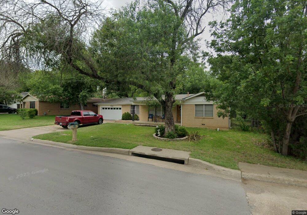 532 Hurstview Dr, Hurst, TX 76053 - photo 1