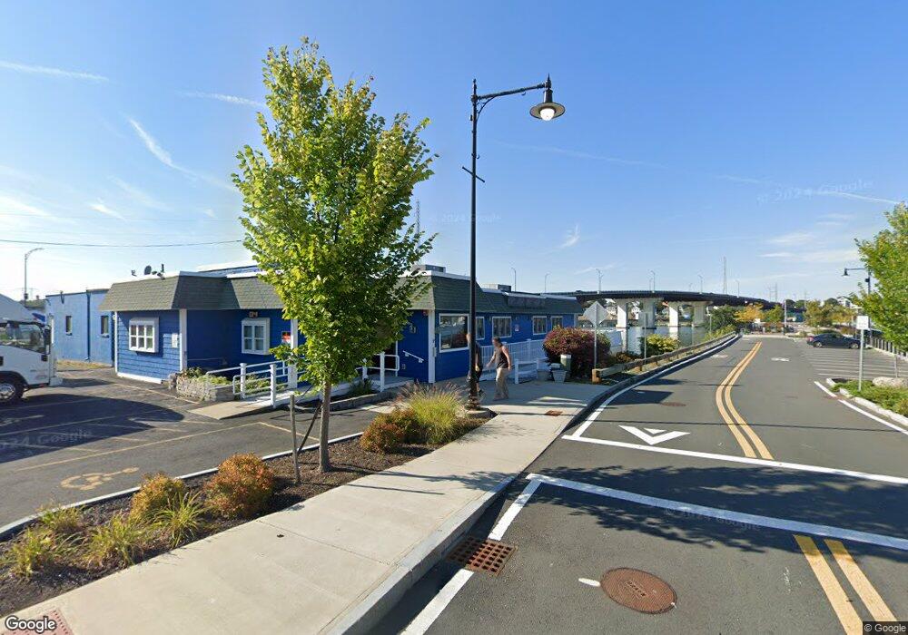 2 Bridge St, Salem, MA 01970 - photo 1