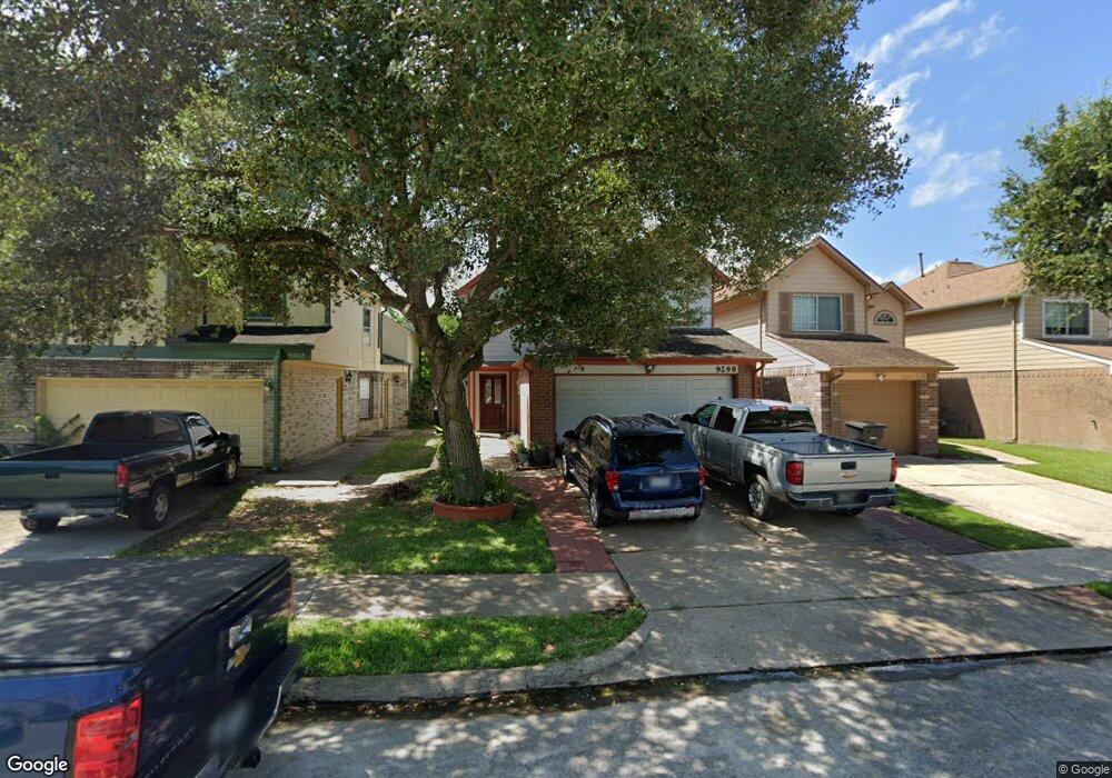 9298 Kingsflower Cir, Houston, TX 77075 - photo 1