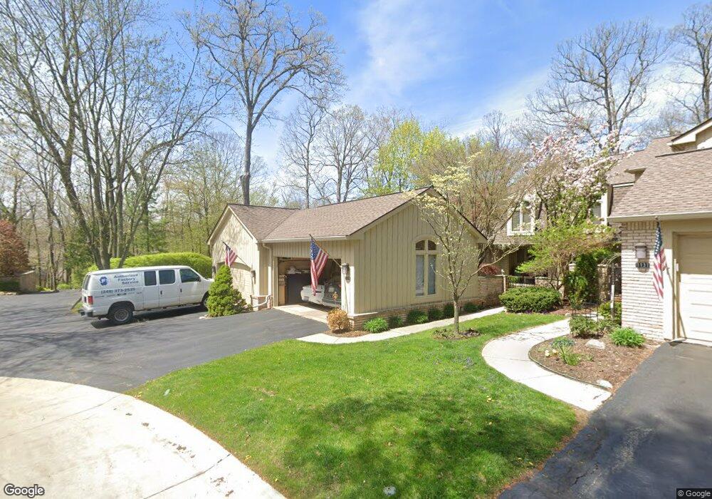 1129 Hillpointe Cir unit K69, Bloomfield Hills, MI 48304 - photo 1