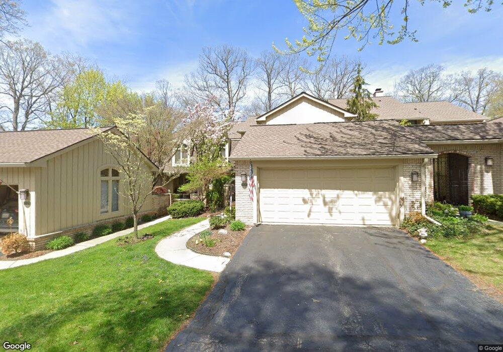 1131 Hillpointe Cir unit K68, Bloomfield Hills, MI 48304 - photo 1