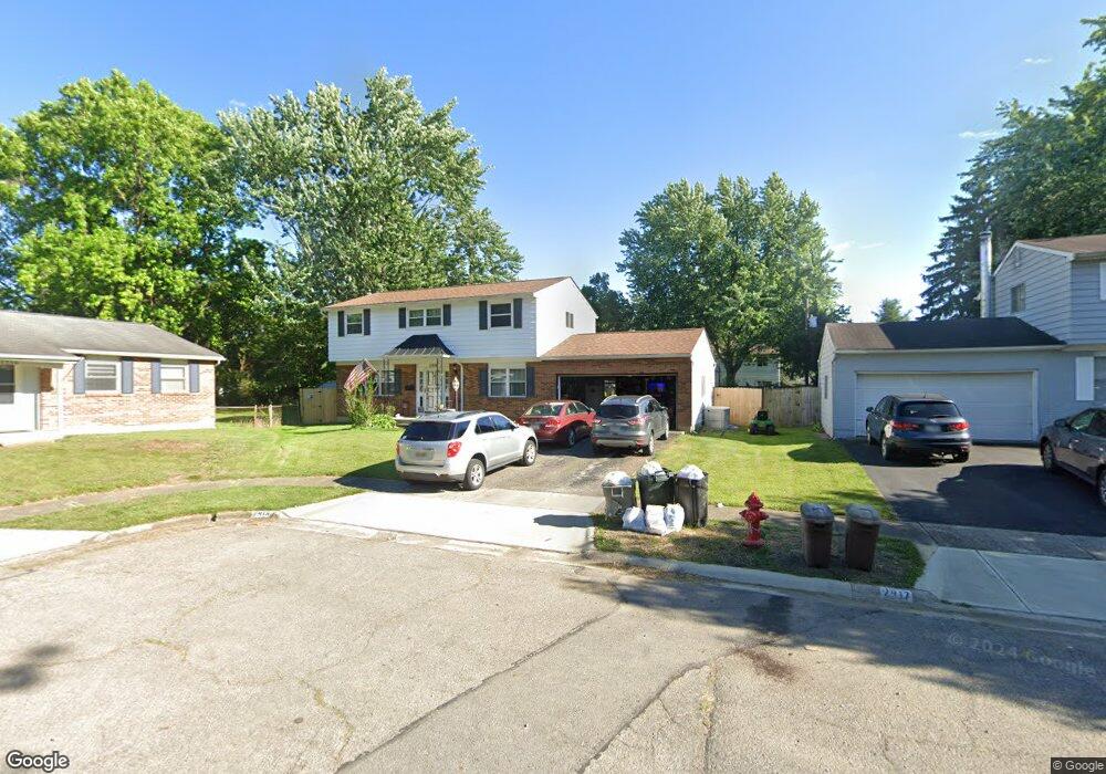 2916 Talbert Ct, Columbus, OH 43232 - photo 1