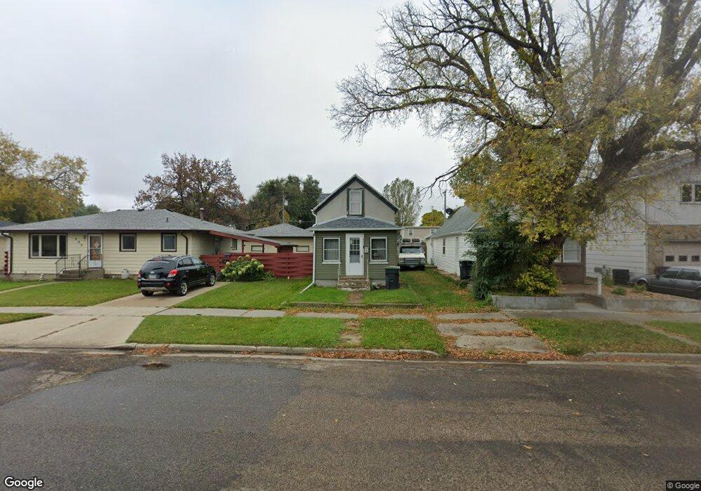405 1st St SE, Mandan, ND 58554 - photo 1