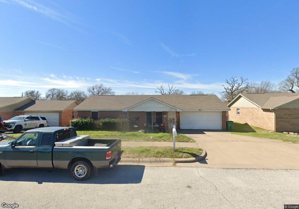 205 Dean Ct, Granbury, TX 76049 - photo 1