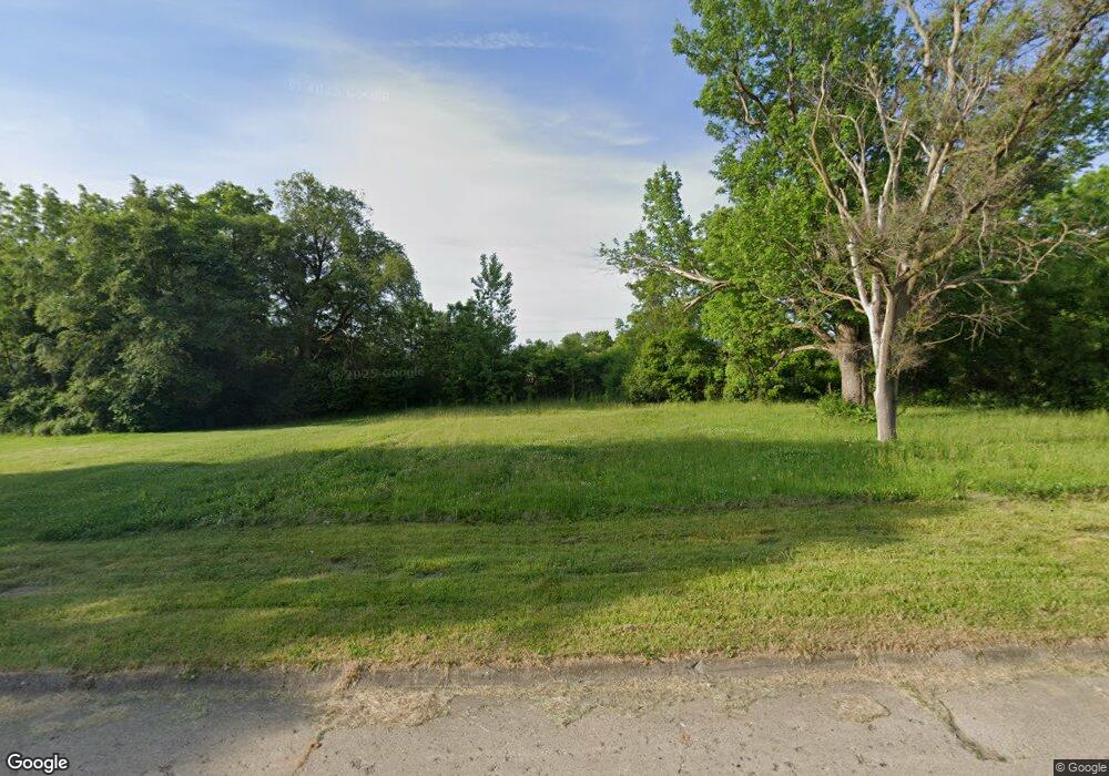 820 E Bundy Ave, Flint, MI 48505 - photo 1