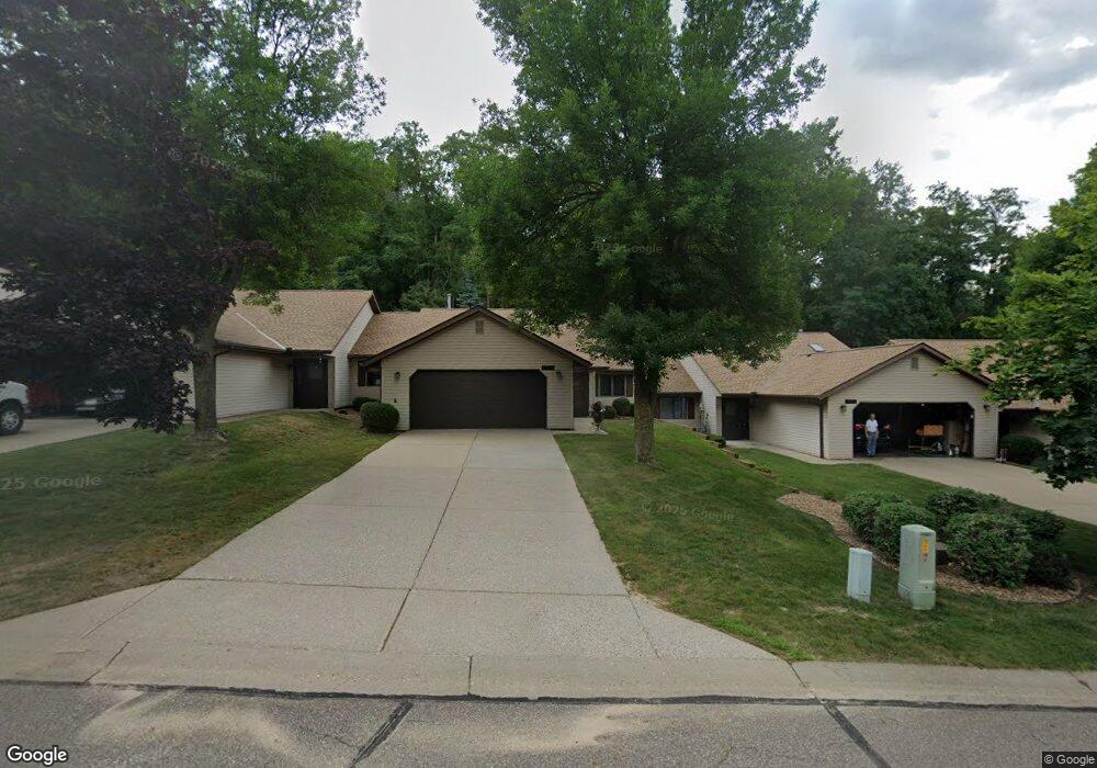 1689 Cobblestone Ct, Red Wing, MN 55066 - photo 1